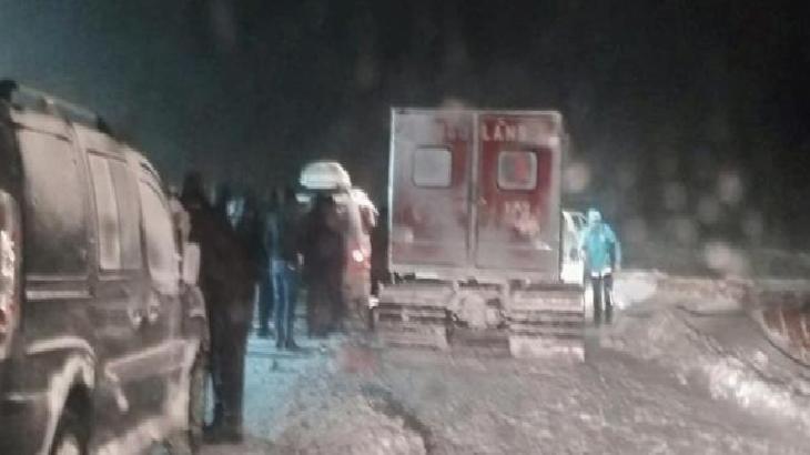 Ağrı’da kepçe 60 metre yükseklikte uçurumdan düştü: 1 ölü, 2 kayıp