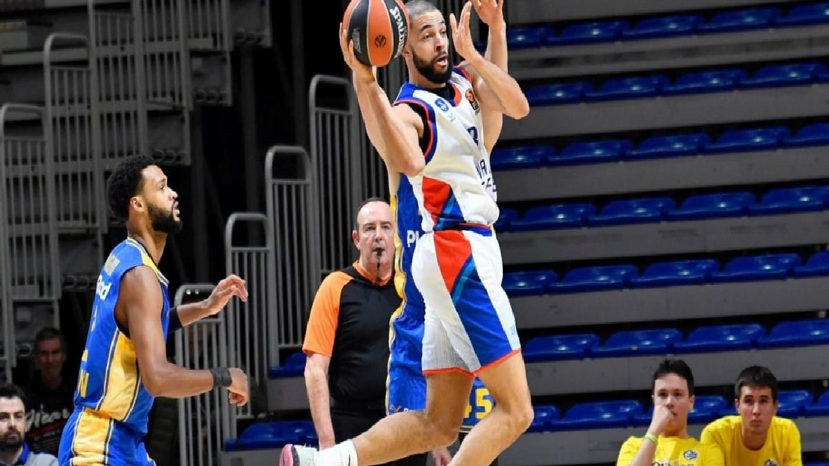 Anadolu Efes, Maccabi Tel Aviv'e yenildi