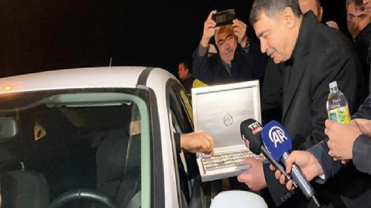Ankara Valisi Şahin, yılbaşında çalışan personeli ziyaret etti
