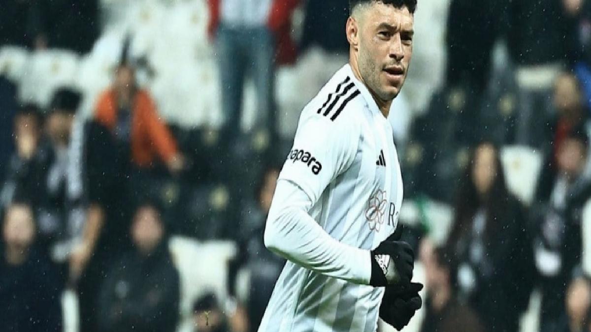 Beşiktaş'ta Alex Oxlade-Chamberlain ameliyat edildi
