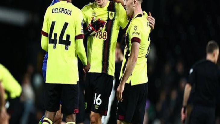 Burnley, Fulham'ı 2-0 mağlup etti!