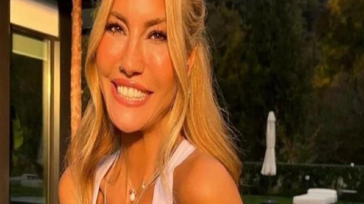 Çağla Şıkel'den yeni bir deneyim daha... 3 gün boyunca gözlerindeki bantla yaşadı