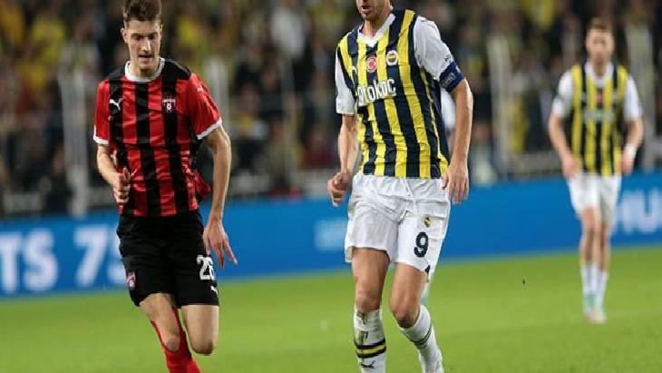 Edin Dzeko: Ferdi Kadıoğlu ilk 5 ligde oynayabilir!