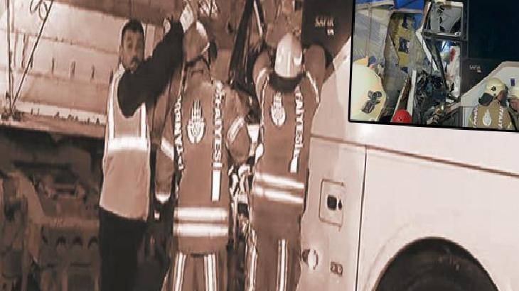 Eyüpsultan'da feci kaza! Yolcu otobüsü ile TIR çarpıştı: 1 ölü, 2 yaralı