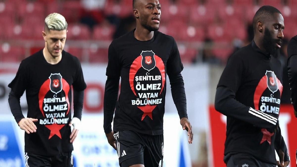 Hatayspor - Beşiktaş maçında şehitler unutulmadı