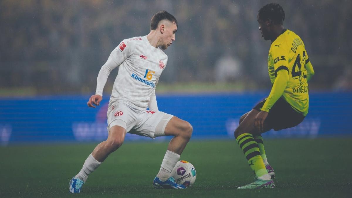 Mainz ile berabere kalan Borussia Dortmund'un galibiyet hasreti sürüyor