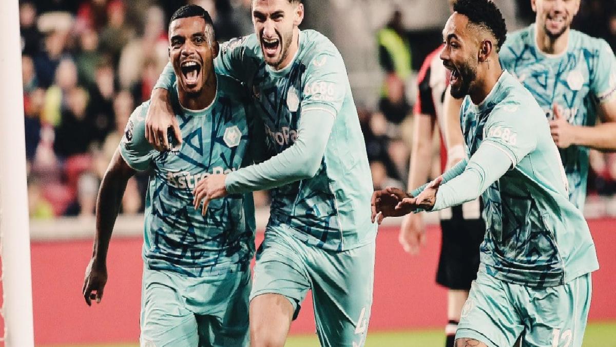 Mario Lemina golünü attı: Wolverhampton, Brentford'u farklı geçti