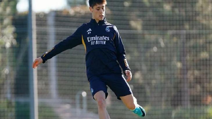 Real Madrid'de Arda Güler maç kadrosuna alınmadı!