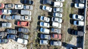 100 milyon lira değerinde yüzlerce araç sahibini bekliyor