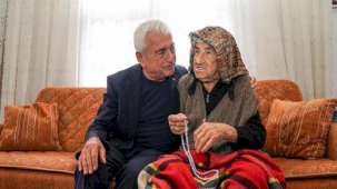 104 yaşındaki 'Cumhuriyet Anne' 2023'ün son günü hayatını kaybetti