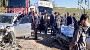 Adıyaman'da iki otomobil çarpıştı; 1 ölü, 3 yaralı