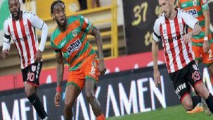 Alanyaspor evinde Samsunspor'u devirdi: 3-1