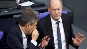 Almanya'da halkın çoğunluğu, Scholz koalisyonunun çökeceğine inanıyor