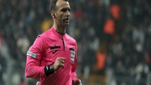 Atilla Karaoğlan'ın kural hatası yapmasını VAR önledi