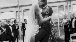 Bonnie Anderson ve Samuel Morrison bebeklerini uyutup evlendiler