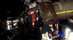 Çanakkale'de yolcu otobüsü kaza yaptı! 13 yaralı var