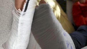 Çatlayan bileğe kartonlu ilk yardım! İnceleme başlatıldı