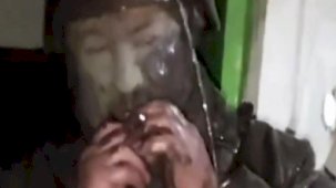 Cepheden dönen Ukrayna askeri çamurla kaplandı