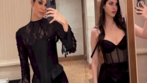 Deren Talu ve kardeşi Derin'den ödül şıklığı! Güzellikleri annelerini gölgede bıraktı