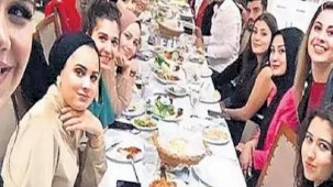 Fenomenler yine eskisi gibi! Şaşaalı hayata devam! İfadeleri alınmadı, reklama devam ediyorlar