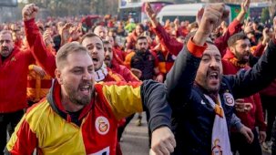 Galatasaraylı taraftarlar yaklaşık 4 yıl sonra Kadıköy'de