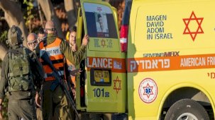 Gazze'de 3 İsrail askeri daha öldürüldü