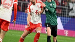 Harry Kane rekora koştu: Bayern üçledi