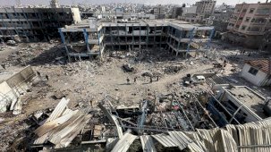 İsrail yine Gazze'ye saldırdı: En az 100 ölü