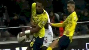 Kayserispor, Fenerbahçe karşısında penaltı kazandı