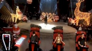 Kerem Alışık eski sevgilisi Ebru Gündeş'in karşısında şarkı söyledi: Hiç ayrılmadık seninle