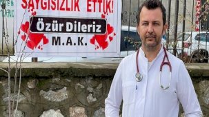 Muayene sırası kavgasında doktordan pankartla özür