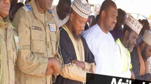 Nijer'de şükür namazı! Kalan son Fransız askerler de ülkeden ayrıldı