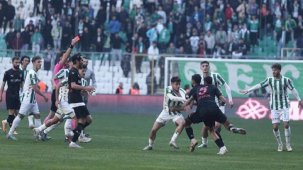 PFDK, Bursasporlu futbolculara ceza yağdırdı!