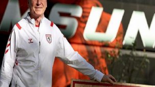 Samsunspor Teknik Direktörü Gisdol: Daha önce de Türk takımlarıyla görüşmelerim oldu