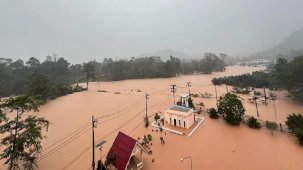Tayland’ı sel vurdu! 20 bin ev etkilendi
