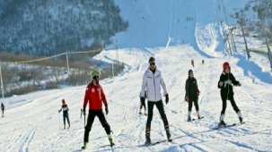 Tunceli’de kayak sezonu açıldı