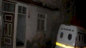 Tüyleri diken diken olay! Babasını öldürüp sobada yaktı