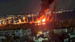 Ukrayna, Kırım'da Rus çıkarma gemisini vurdu