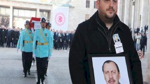 Yaşar Okuyan için Meclis'te tören düzenlendi