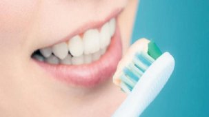 Yoğun bakımda bile dişler fırçalanmalı