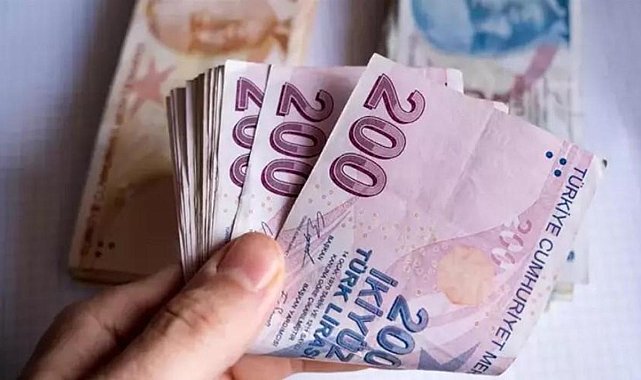 Yeni yılda asgari ücret ne kadar olacak? Uzman isim CNN TÜRK'te açıkladı: İşte masadaki senaryolar...