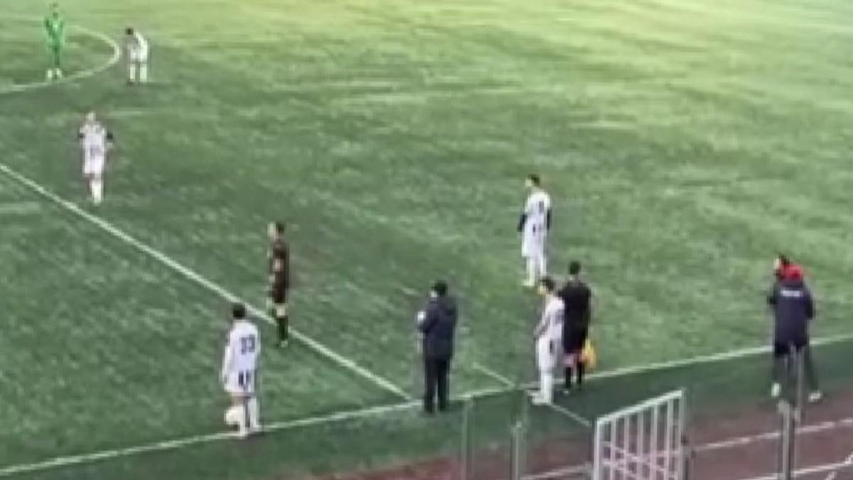Amatör Lig'de ilginç anlar! Hocası oyundan çık dedi, futbolcu çıkmadı