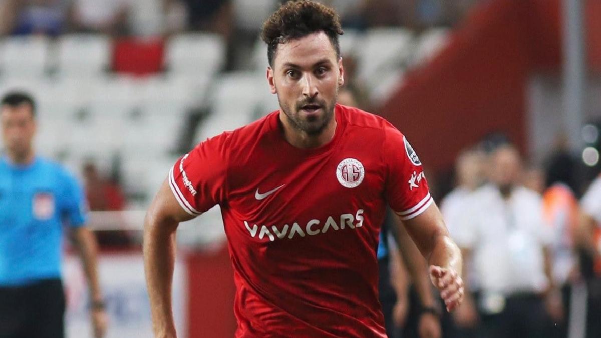 Antalyaspor, Sinan Gümüş'le yollarını ayırdı
