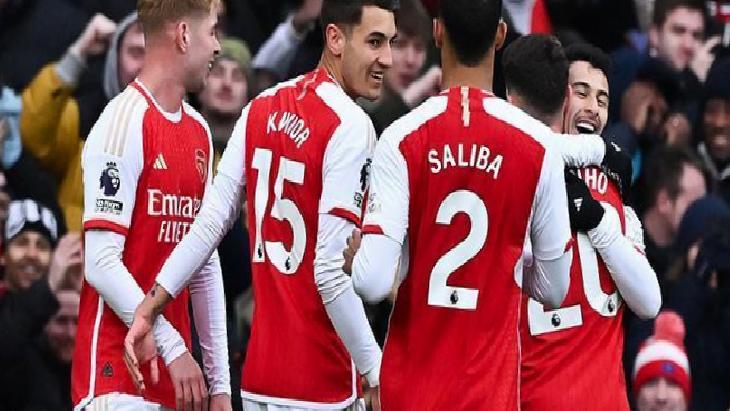 Arsenal, Crystal Palace'ı 5 golle devirdi!
