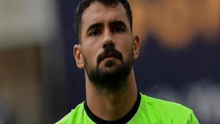 Bursaspor'da Canberk Yurdakul takımdan ayrıldı!
