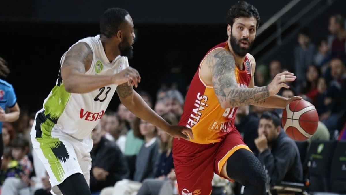 Galatasaray, Manisa Büyükşehir Belediyespor deplasmanında kazandı