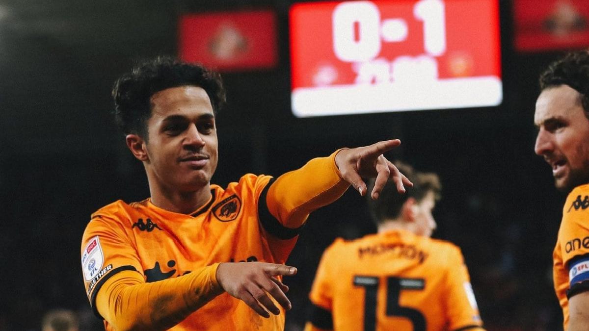 Hull City, Sunderland'i yeni transferiyle devirdi