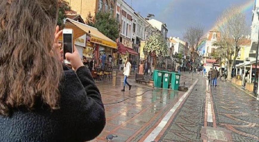 Şehrin her yerinden göründü! Herkes telefona sarıldı