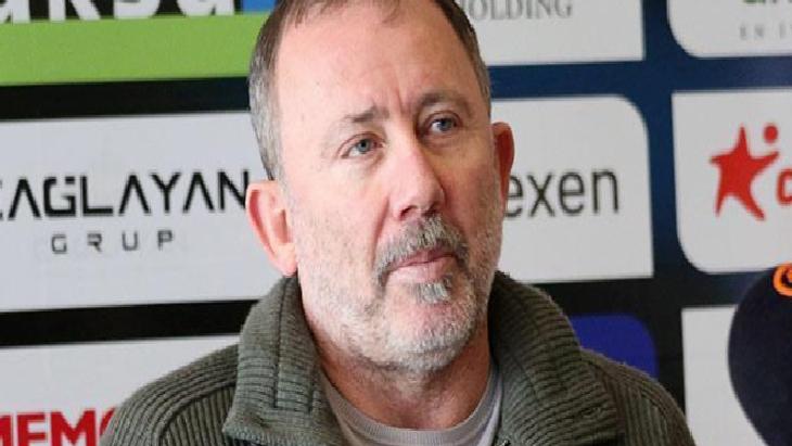Sergen Yalçın'ın planları bozuldu! Transfer yasağı geldi, 2 oyuncu ile ayrılıyor