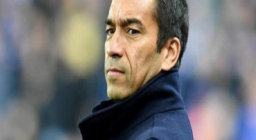 SON DAKİKA | Van Bronckhorst'un Beşiktaş'tan alacağı maaş belli oldu! Teknik ekibinde eski ünlü yıldız